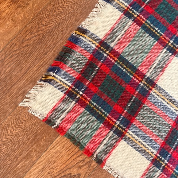 Plaid Tartan Shawl Wrap - Picture 2 of 3